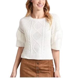 BB Dakota Fringe Out Ivory Short Sleeve Sweater size Small